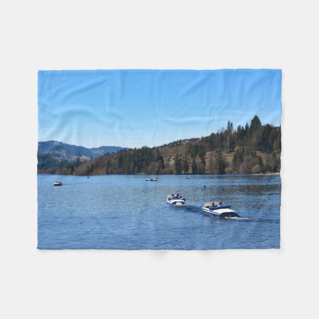 Titisee im Schwarzwald Fleecedecke (Vorderseite (Horizontal))