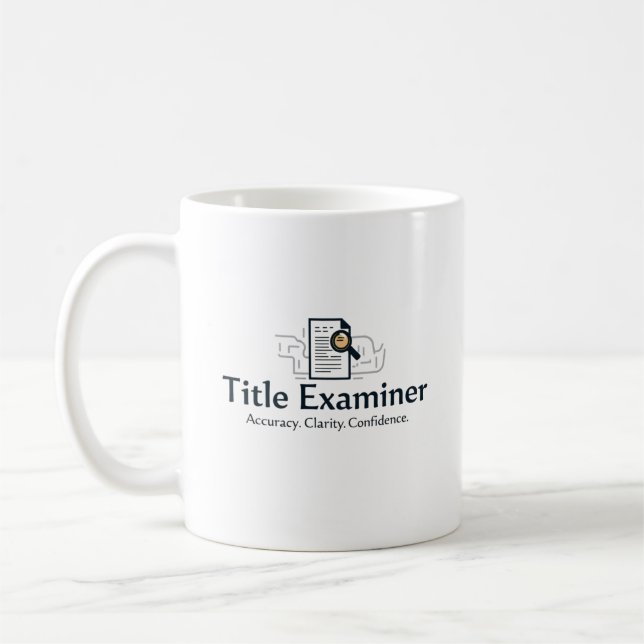 Title Examiner Mug – Accuracy. Clarity. Confidence Kaffeetasse (Links)