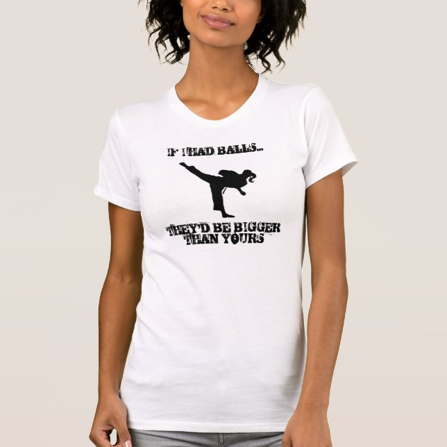 TKD MÄDCHEN MIT HALTUNG T-Shirt (Vorderseite)