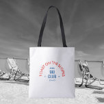 Toast auf den Pisten Après Ski Club Rot & Blau<br><div class="desc">Toast auf den Pisten Après Ski Club Retro Red & Sky Blue Tote Tasche. Personalisieren Sie sich mit dem Jahr Ihrer Skireise und der Lage Ihres Resorts. Ideal für einen Gruppenwinterausflug oder als Ski-Bachelor oder Junggeselinnen-Abschied-Gefallen oder als Memento von einer vergangenen Reise. Entworfen, um unseren Toast auf den Pisten Après...</div>