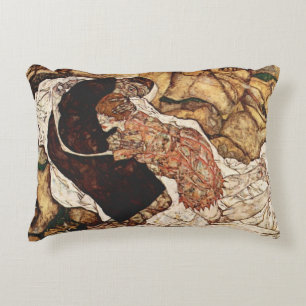 Tod und Maiden von Egon Schiele Dekokissen