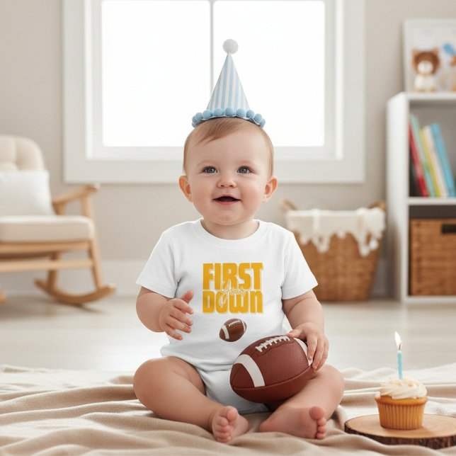 Toddler Football First Birthday 'First Down' Tee (Von Creator hochgeladen)