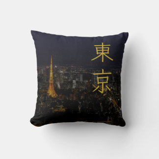 Tokioter Stadtansicht bei Nacht Japanische Kanji Kissen