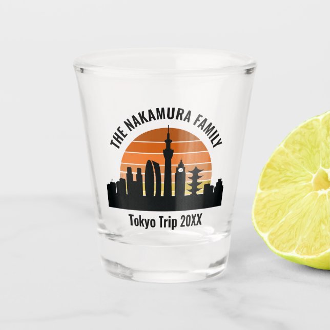 Tokyo Japan Sunset Custom Vacation Souvenir Schnapsglas (Vorderseite)