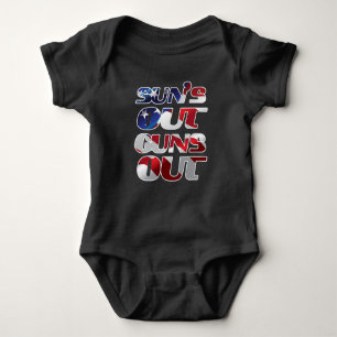 Tolle Suns out Guns out Patriotische amerikanische Baby Strampler