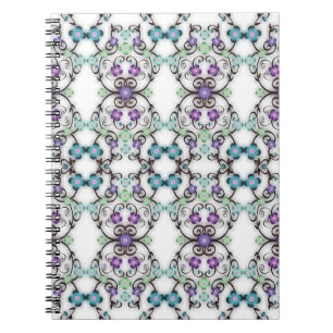 Tolles Spitzenmuster aus blau-violetten Blumen Notizblock
