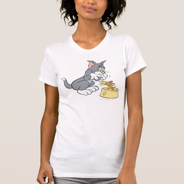 Tom und Jerry Fütterte die Katze T-Shirt (Vorderseite)