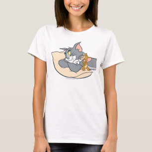 Tom und Jerry on Pillow T-Shirt