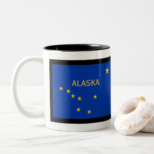 Ton-Tasse der Alaska-Staats-Flaggen-zwei durch Zweifarbige Tasse
