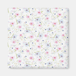 Töne rosa und blaue Blumen auf weiß Magnet