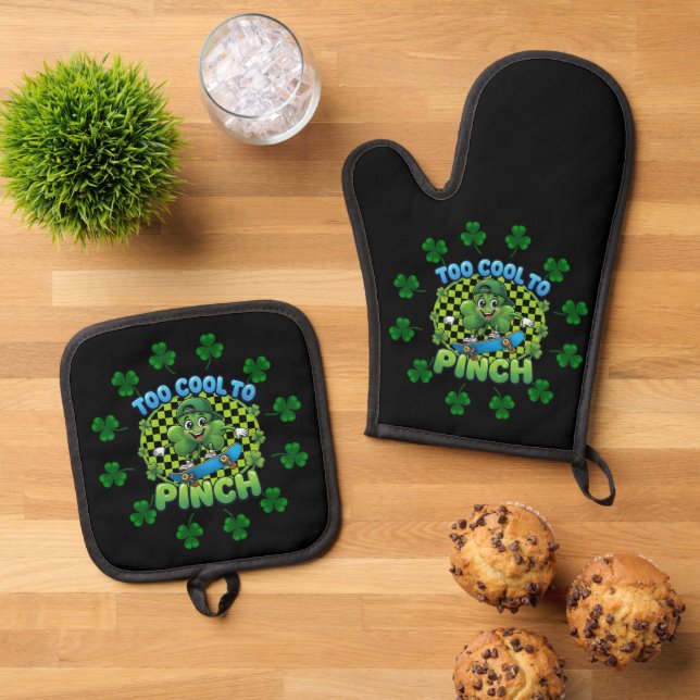 Too Cool to Pinch Skateboard Shamrock St. Patricks Ofenhandschuh & Topflappen-Set (Oben Unten)