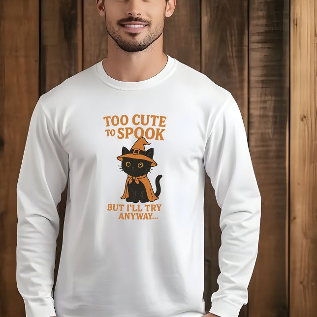Too cute to spook but i’ll try anyway T-Shirt (Von Creator hochgeladen)