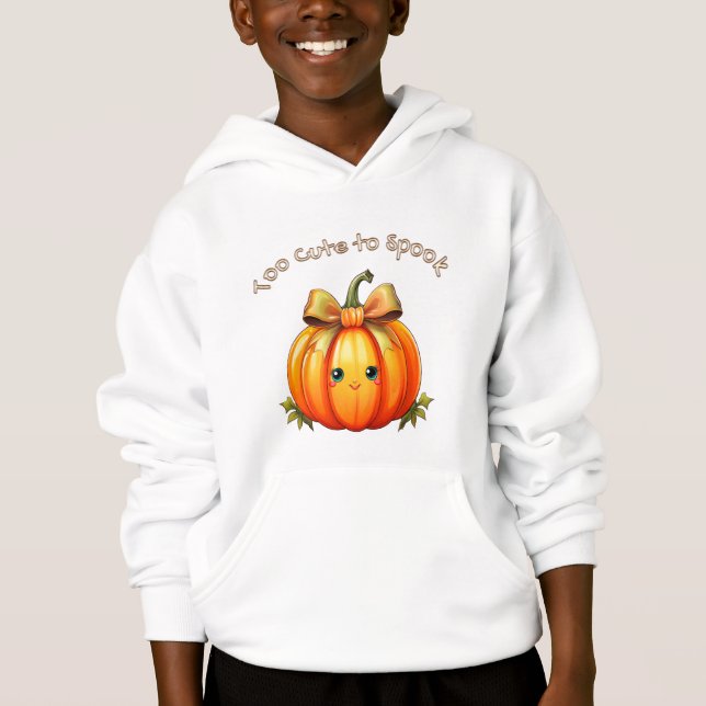 Too Cute to Spook – Cozy Pumpkin Hoodie (Vorderseite)