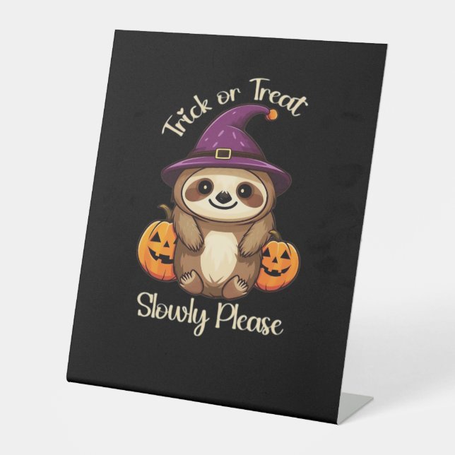 Too Lazy to be Scary Cute Halloween Sloth Classic  Sockelschild (Vorderseite)