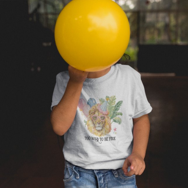 Too Wild to Be Five Lion Jungle Birthday Kleinkind T-shirt (Von Creator hochgeladen)