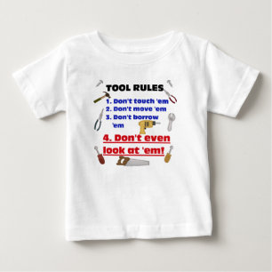 Tool regelt humorvolle Holzwerkstatt Boys Garage Baby T-shirt