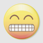 Toothy Smile Yellow Emoji Magnet<br><div class="desc">Runder Magnet um alle Noten zu halten und zu posten.</div>