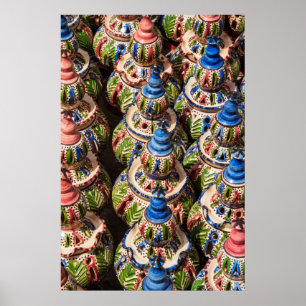 Töpferwaren zum Verkauf auf dem Markt Poster