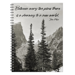 Tor zu einer neuen Welt im Gebirge Notizblock