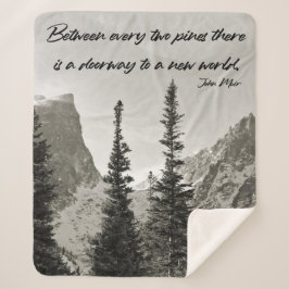 Tor zu einer neuen Welt im Gebirge Sherpadecke