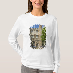 Tor zum Trinity College und Reihen von Fahrrädern, T-Shirt