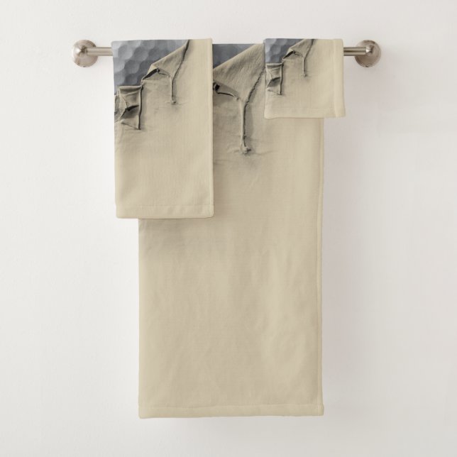 Torn Golf Ball Badhandtuch Set (Insitu)