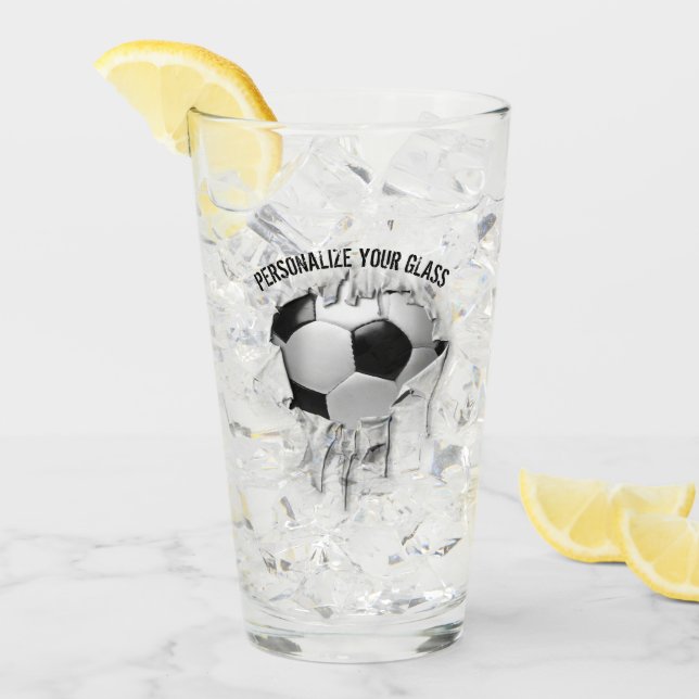 Torn Soccer (Personalisiert) Glas (Vorderseite Ice)