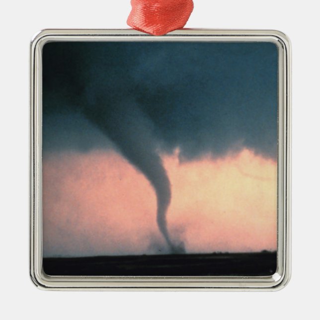 Tornado Ornament Aus Metall (Vorne)