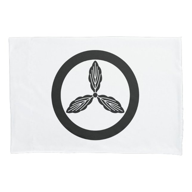 Tosa-Eiche-Blätter im Kreis Kissenbezug (Vorderseite)