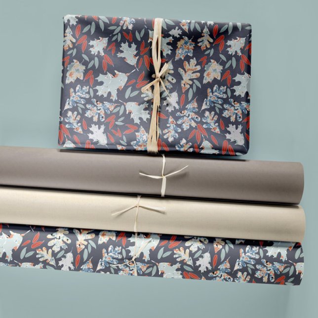 Tossed Blätter Design Herbstfarben Orange Blues (Tossed Leaves Design Fall Colors Oranges Blues Wrapping Paper Sheets by Studio Posies.)