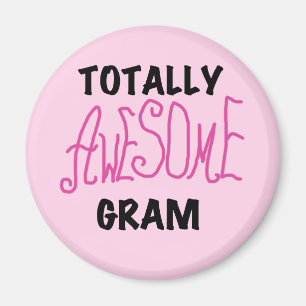 Total fantastische Gramm-Rosa-T-Shirts und Magnet
