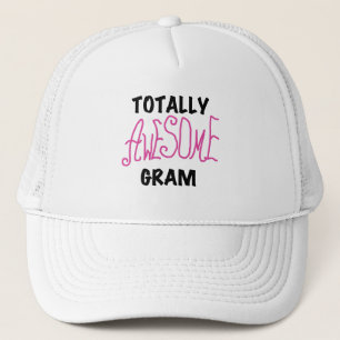 Total fantastische Gramm-Rosa-T-Shirts und Truckerkappe