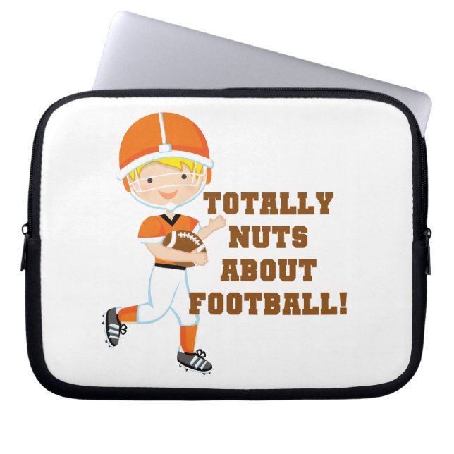 Total Nuts über Fußball Laptopschutzhülle (Vorderseite)
