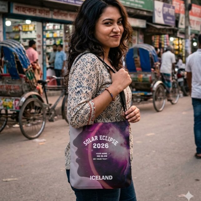 Total solar eclipse August 2026 text personalized Tragetasche (Von Creator hochgeladen)