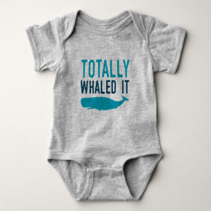 Total Whaled es Baby Strampler