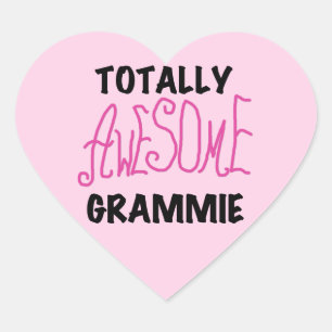 Totale Phantastische Grammie Pink T - Shirt Gesche Herz-Aufkleber