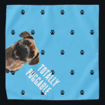 Totale Puggable Pet Bandana Halstuch<br><div class="desc">Ihr Mops könnte nicht niedlicher aussehen als in dieser Hand gezeichnete Haustierbandana!</div>