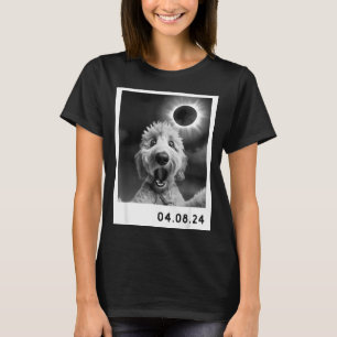 Totale Sonnenfinsternis Goldendoodle Hund Design T-Shirt