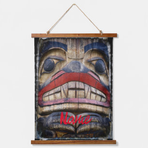 Totem Pole Face Thunder_Cove Wandteppich Mit Holzrahmen