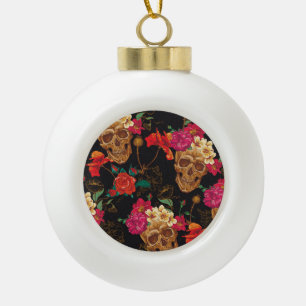 Totenkopf Blumen: Nahtloser dunkler Hintergrund. Keramik Kugel-Ornament