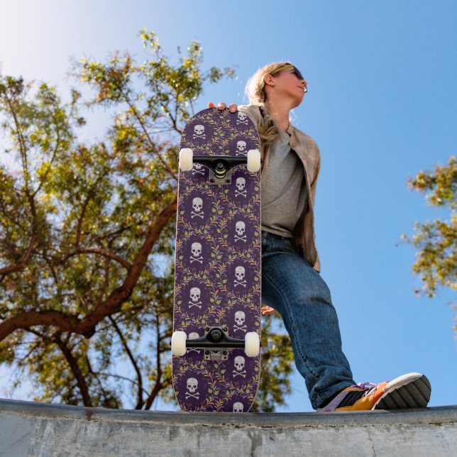 Totenkopf und Knochen Skateboard (Außenbereich 1)