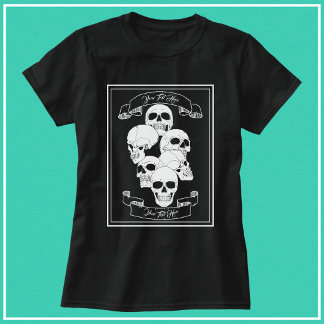 Totenköpfe und Banner mit Text Damen Schwarz T-Shirt