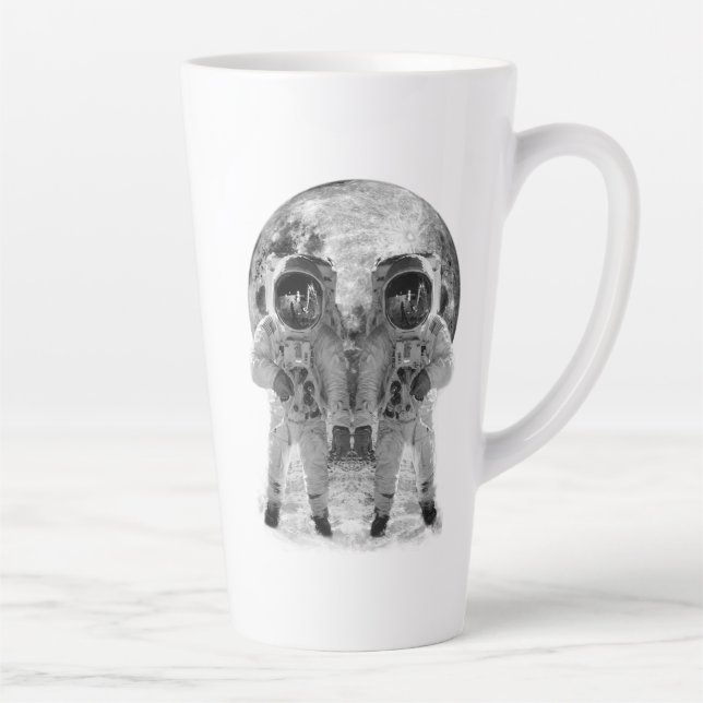 Totenkopfmond Milchtasse (Rechts)