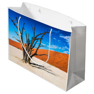 Toter Baum in Deadvlei, Namibia Große Geschenktüte