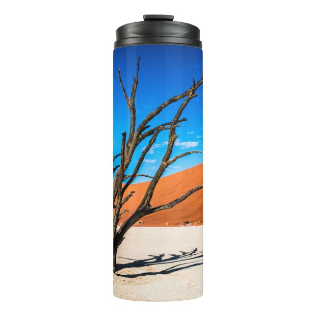Toter Baum in Deadvlei, Namibia Thermosbecher (Vorderseite)