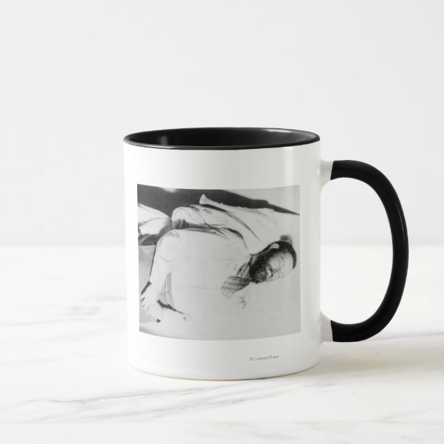 Toter Körper von Outlaw Jesse James Fotograf Tasse (Rechts)