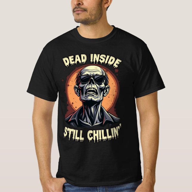 Totes Inside Still Chillin Zombie Halloween Männer T-Shirt (Vorderseite)