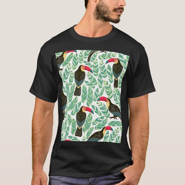 Toucans, tropische Blätter, dekorative Muster. T-Shirt (Vorderseite)