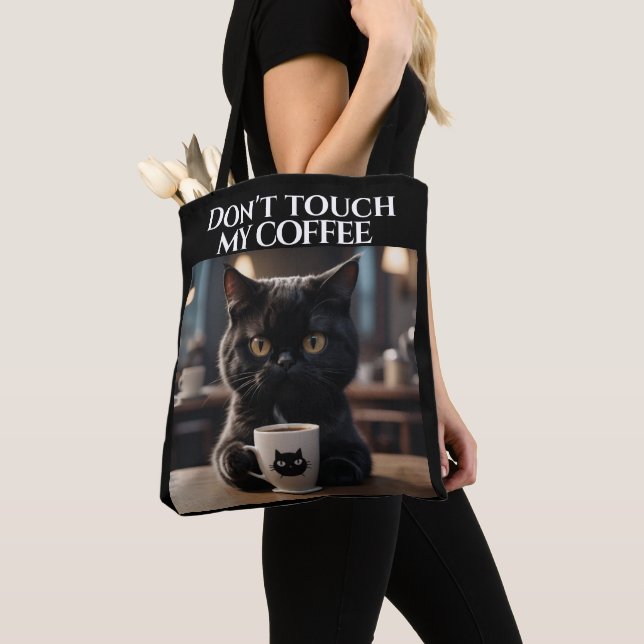 Touch meinen Kaffee nicht lustig (Von Nahem)