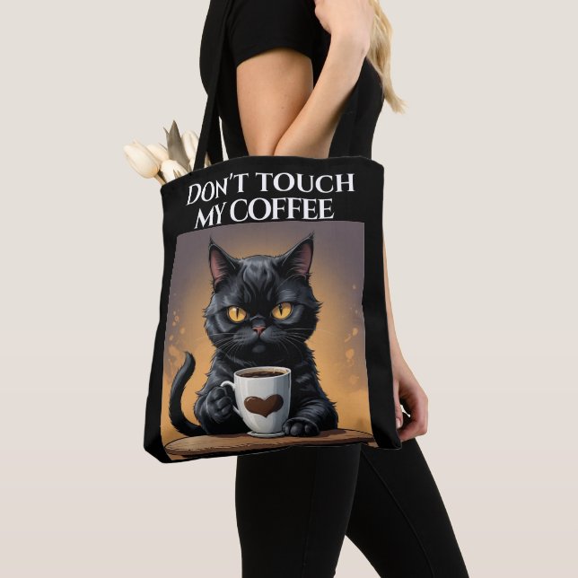 Touch meinen Kaffee nicht lustig (Von Nahem)
